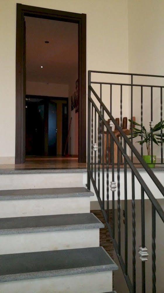 Anthea Dell' Etna Bed & Breakfast Санта Венерина Екстериор снимка