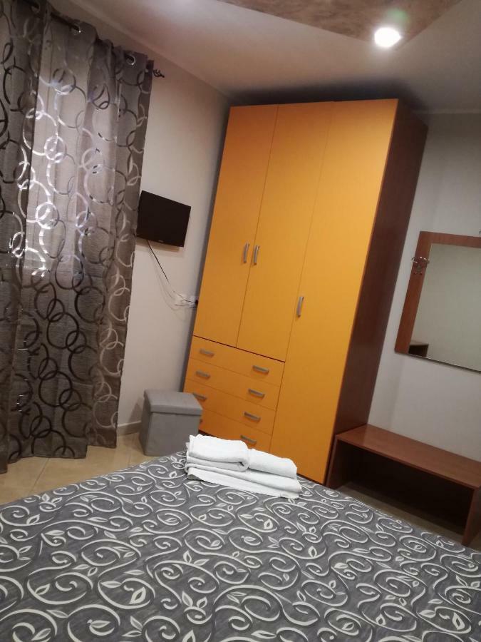 Anthea Dell' Etna Bed & Breakfast Санта Венерина Екстериор снимка